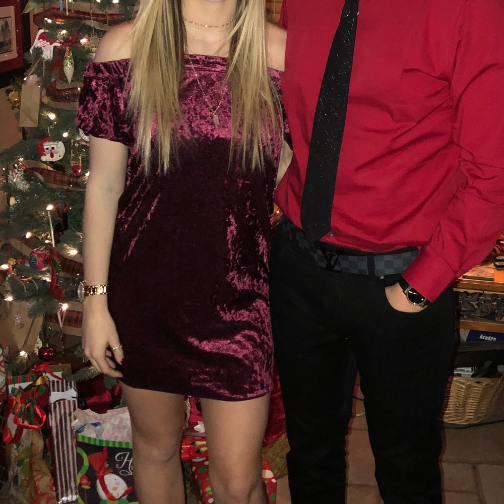 39 Mine Velvet Dress